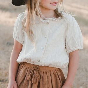 Rylee + Cru 12-14 Dylan Blouse in Embroidered Daisy